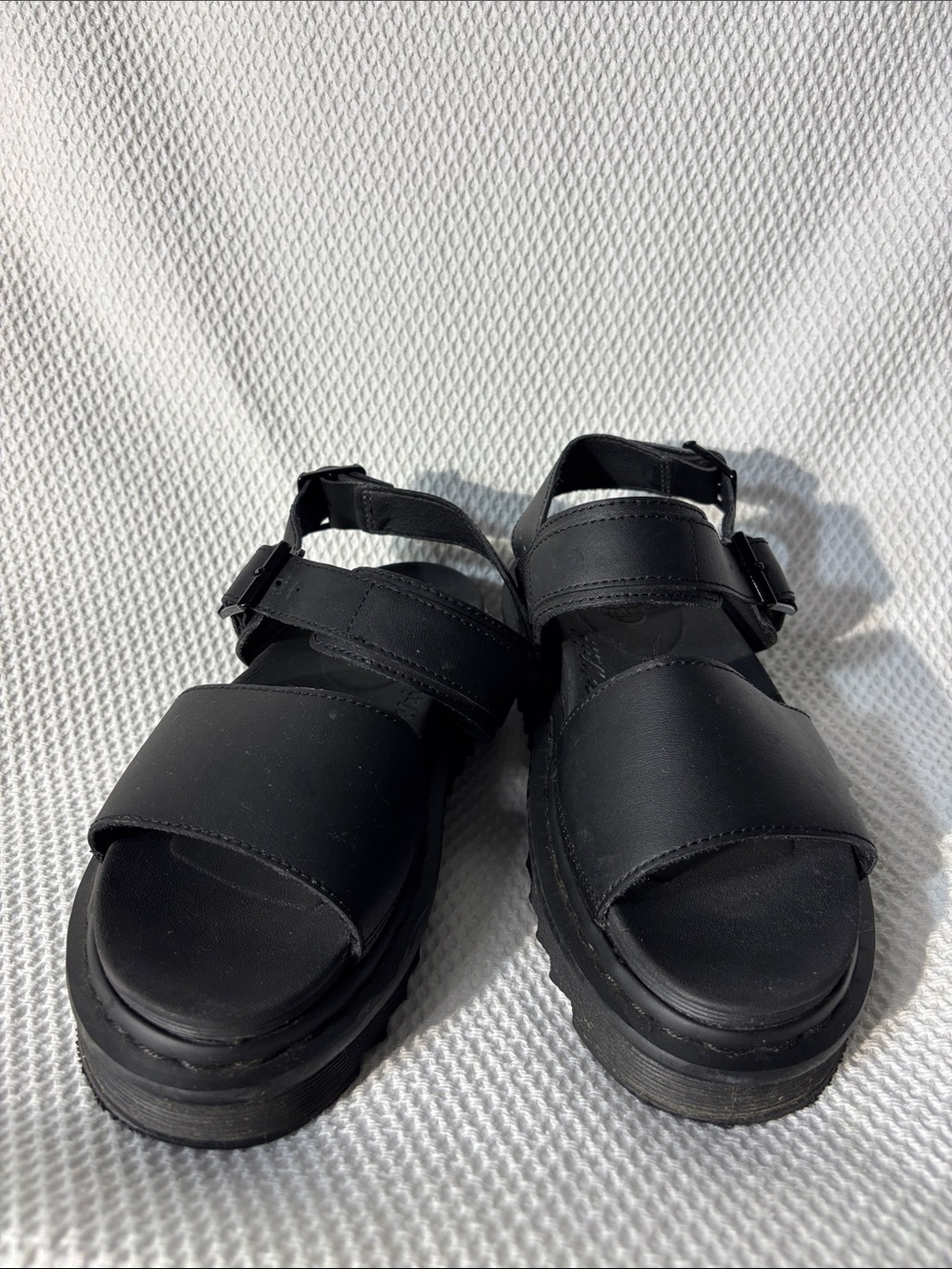 Dr. Martens Sz 7 Voss Matte Black Leather Buckle Strap Sandals Platform